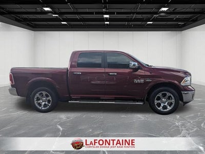2017 RAM 1500 Laramie Crew Cab 4x4 5'7' Box