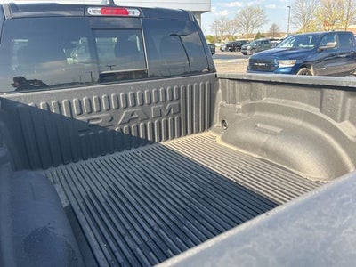 2023 RAM 1500 Big Horn Crew Cab 4x4 5'7' Box
