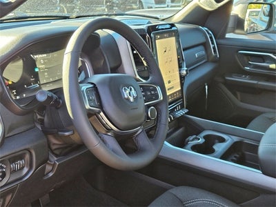 2025 RAM Ram 1500 RAM 1500 BIG HORN CREW CAB 4X4 5'7' BOX