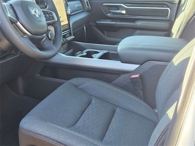 2025 RAM Ram 1500 RAM 1500 BIG HORN CREW CAB 4X4 5'7' BOX