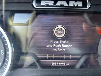 2024 RAM 1500 Big Horn Crew Cab 4x4 5'7' Box