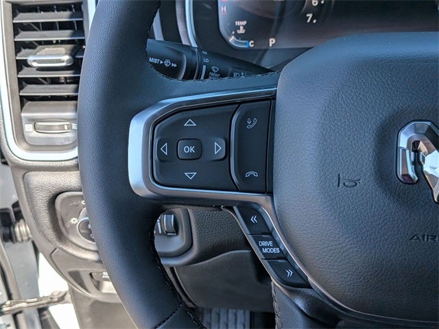 2025 RAM Ram 1500 RAM 1500 BIG HORN CREW CAB 4X4 5'7' BOX