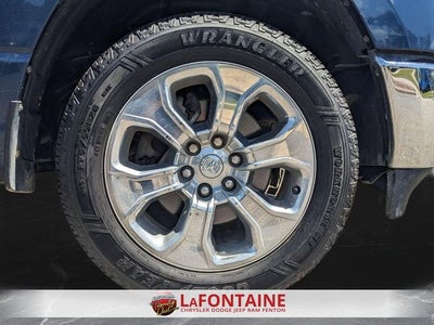 2019 RAM 1500 Big Horn/Lone Star Crew Cab 4x4 5'7' Box