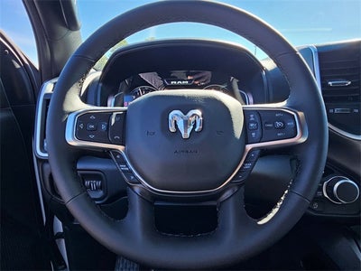 2025 RAM Ram 1500 RAM 1500 BIG HORN CREW CAB 4X4 5'7' BOX