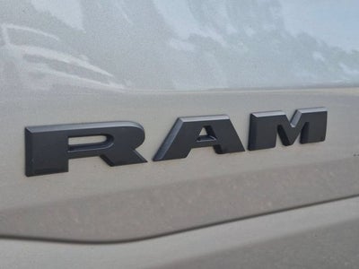 2020 RAM 1500 Big Horn Crew Cab 4x4 5'7' Box