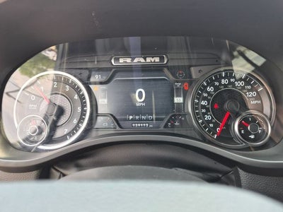 2022 RAM 1500 Big Horn Crew Cab 4x4 5'7' Box
