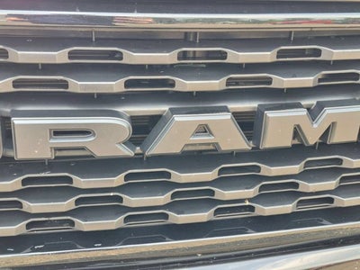 2022 RAM 1500 Big Horn Crew Cab 4x4 5'7' Box