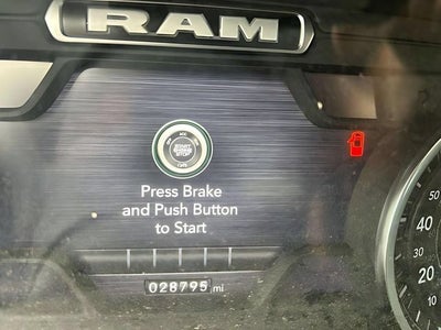 2023 RAM 1500 Big Horn Crew Cab 4x4 5'7' Box
