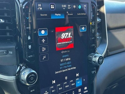 2022 RAM 1500 Big Horn Crew Cab 4x4 5'7' Box