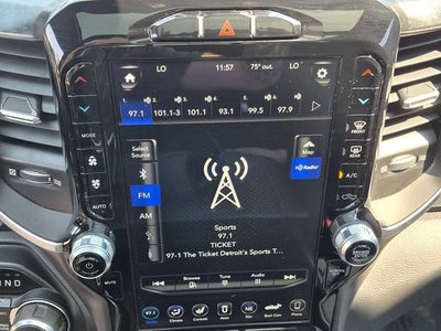 2019 RAM 1500 Big Horn/Lone Star Crew Cab 4x4 5'7' Box