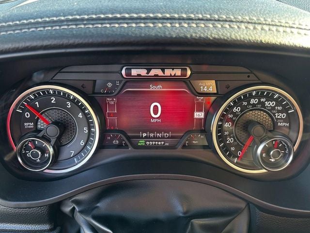 2023 RAM 1500 Laramie Crew Cab 4x4 5'7' Box