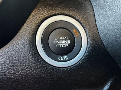 2023 RAM 1500 Laramie Crew Cab 4x4 5'7' Box