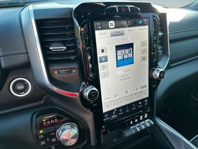 2023 RAM 1500 Laramie Crew Cab 4x4 5'7' Box