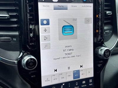 2023 RAM 1500 Laramie Crew Cab 4x4 5'7' Box