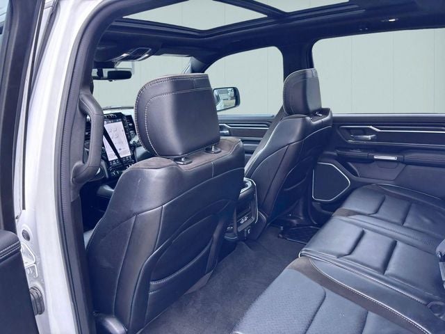 2023 RAM 1500 Laramie Crew Cab 4x4 5'7' Box