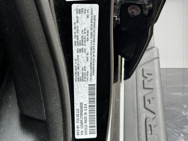 2021 RAM 1500 Laramie Crew Cab 4x4 5'7' Box