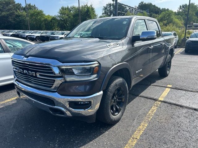 2020 RAM 1500 Laramie Crew Cab 4x4 5'7' Box
