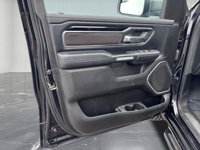 2022 RAM 1500 Laramie Crew Cab 4x4 5'7' Box