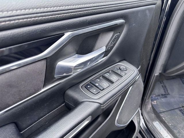 2022 RAM 1500 Laramie Crew Cab 4x4 5'7' Box