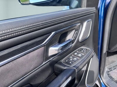 2023 RAM 1500 Laramie Crew Cab 4x4 5'7' Box