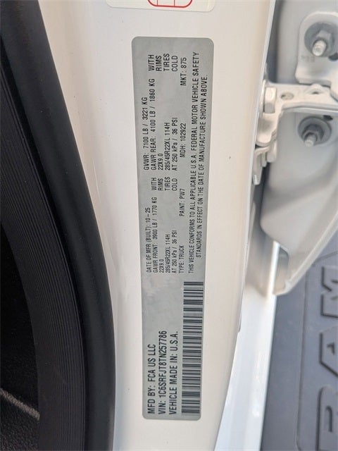 2026 RAM Ram 1500 RAM 1500 LARAMIE CREW CAB 4X4 5'7' BOX