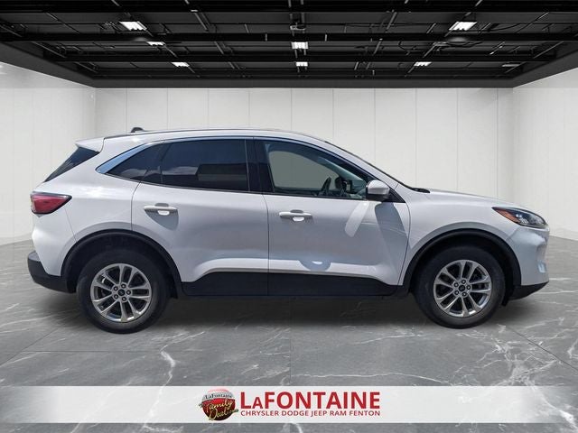 2021 Ford Escape SE Hybrid