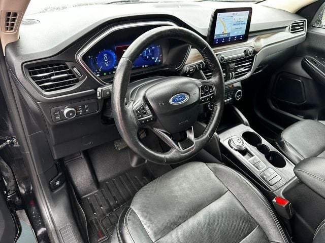 2020 Ford Escape Titanium Hybrid