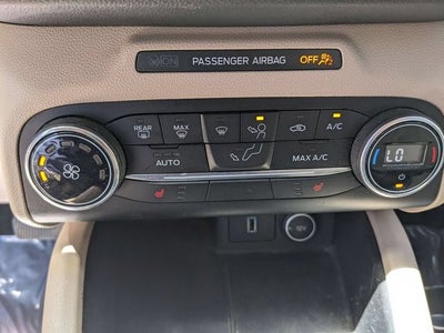 2020 Ford Escape SE