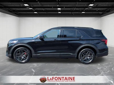 2025 Ford Explorer ST-Line