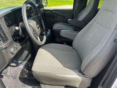 2025 Chevrolet Express Passenger RWD 3500 Extended Wheelbase LT