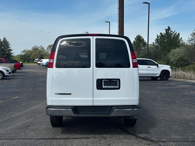 2025 Chevrolet Express Passenger RWD 3500 Extended Wheelbase LT