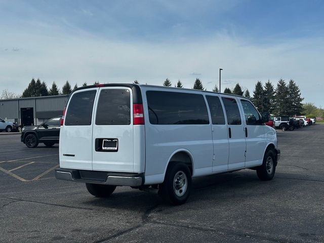 2025 Chevrolet Express Passenger RWD 3500 Extended Wheelbase LT