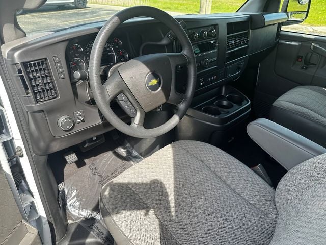 2025 Chevrolet Express Passenger RWD 3500 Extended Wheelbase LT