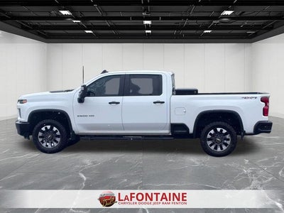 2021 Chevrolet Silverado 2500HD 4WD Crew Cab Standard Bed Custom