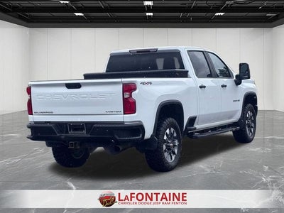 2021 Chevrolet Silverado 2500HD 4WD Crew Cab Standard Bed Custom