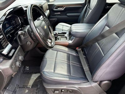 2023 Chevrolet Silverado 1500 4WD Crew Cab Short Bed High Country