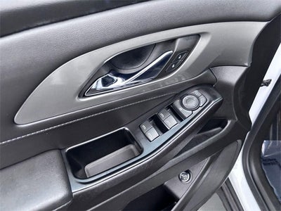 2023 Chevrolet Traverse FWD LT Cloth