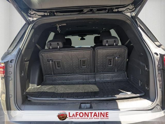 2023 Chevrolet Traverse AWD LT Cloth