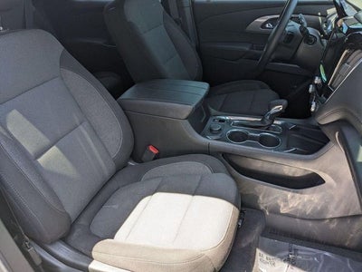 2023 Chevrolet Traverse AWD LT Cloth