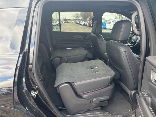 2024 Chevrolet Traverse AWD RS