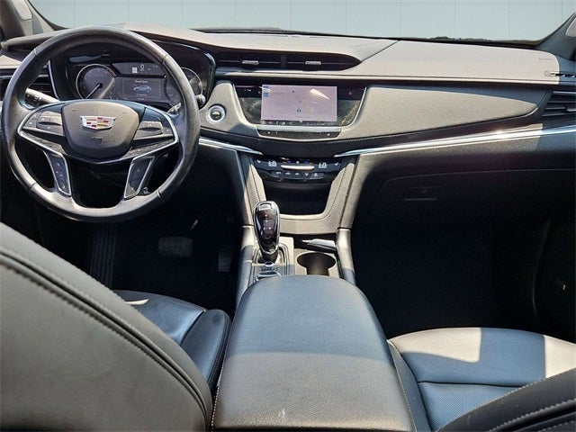 2022 Cadillac XT5 FWD Premium Luxury