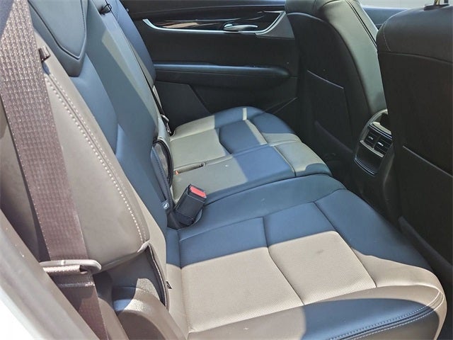 2022 Cadillac XT5 FWD Premium Luxury