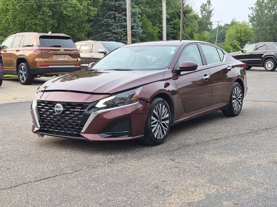 2023 Nissan Altima SV FWD