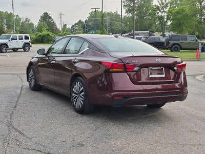 2023 Nissan Altima SV FWD