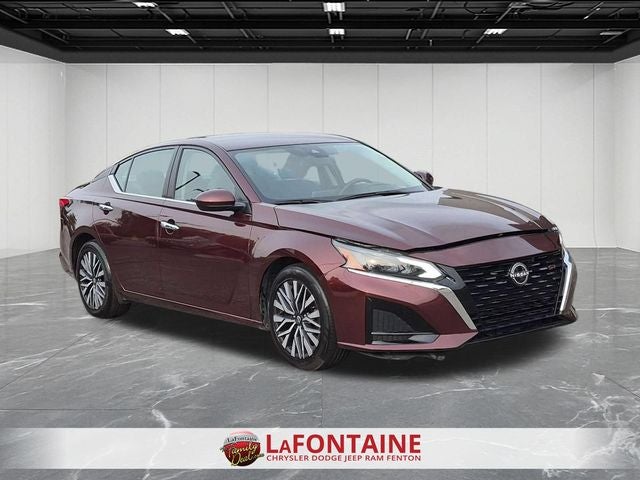 2023 Nissan Altima SV FWD