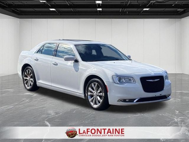 2019 Chrysler 300 Touring