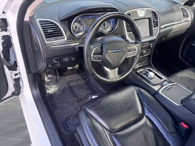 2019 Chrysler 300 Touring