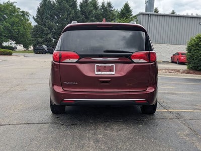 2018 Chrysler Pacifica Touring L Plus