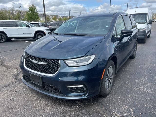 2024 Chrysler Pacifica Hybrid Select