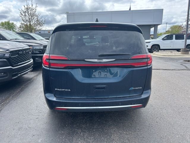 2024 Chrysler Pacifica Hybrid Select